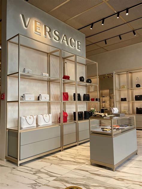 Versace Metzingen.